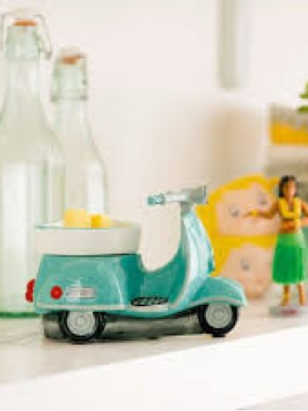 Scentsy scooter wax warmer